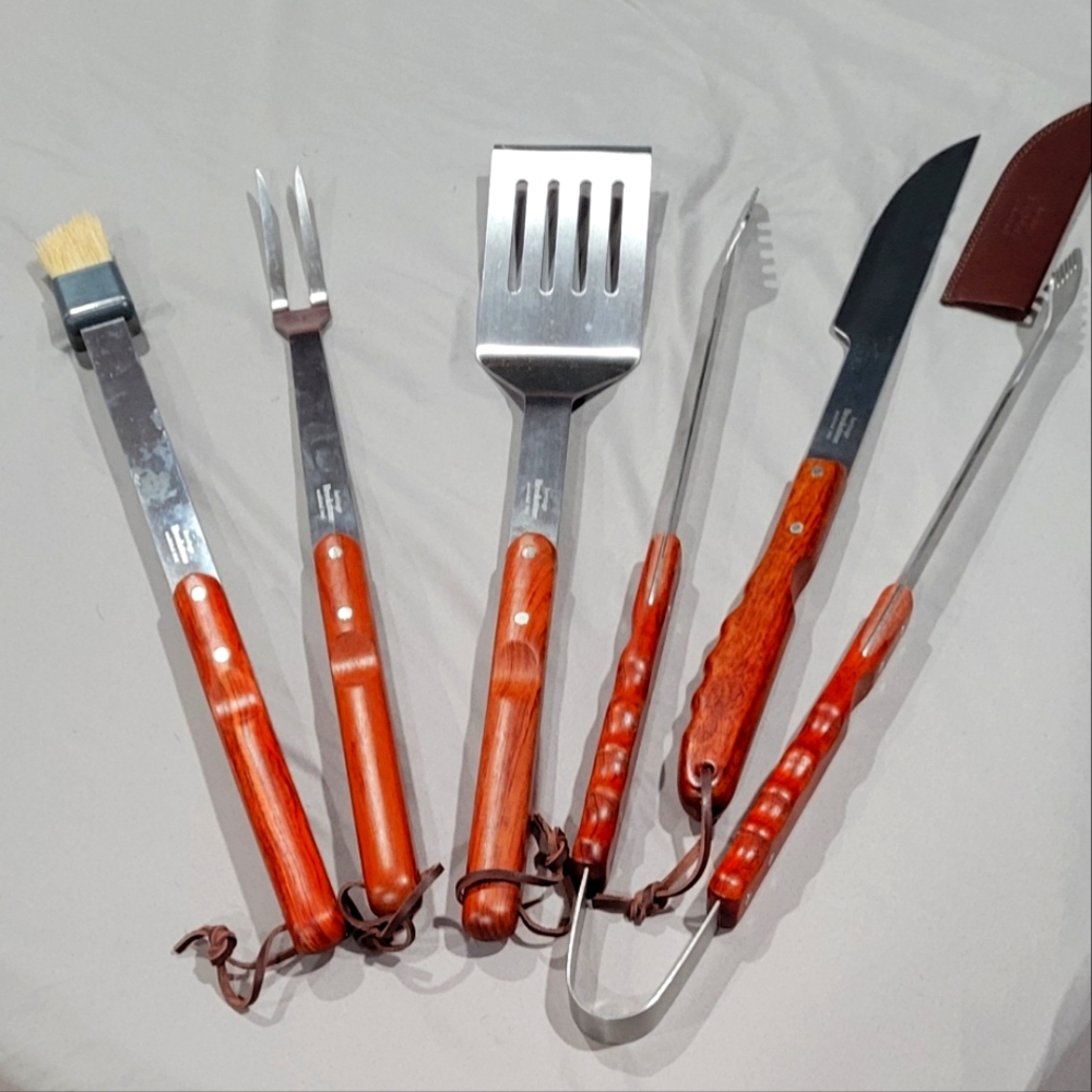 Heritage Brookstone Grill Tool Set 5 New Accessories NWOT